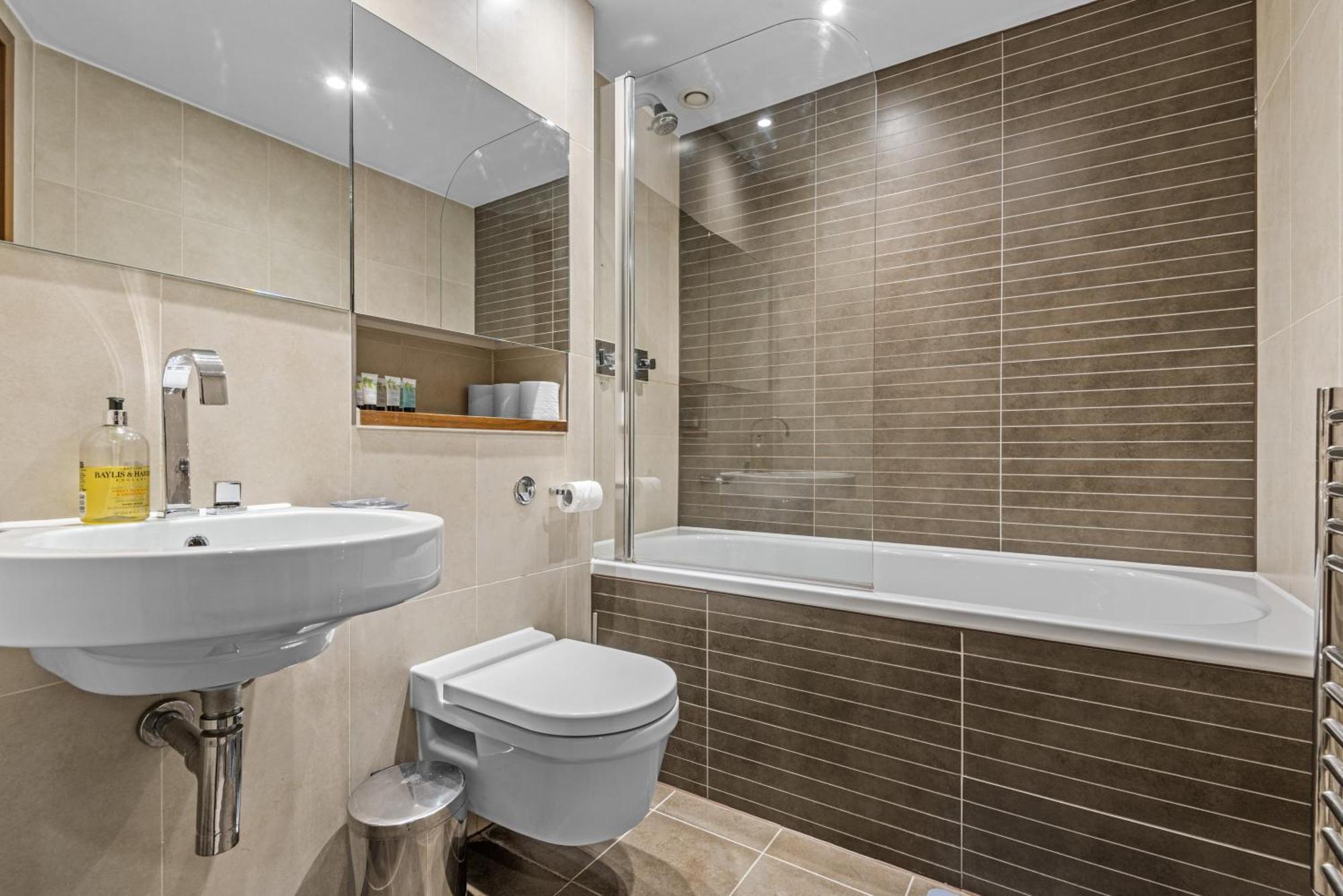 לונדון Londwell, Chelsea Living, Central Flat With Balcony מראה חיצוני תמונה